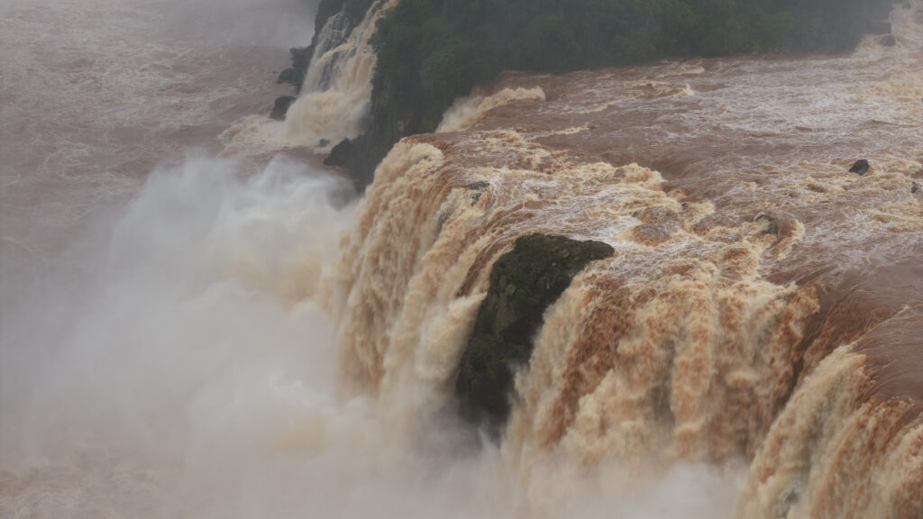 Passarela das Cataratas é reaberta Passarela das Cataratas é reaberta