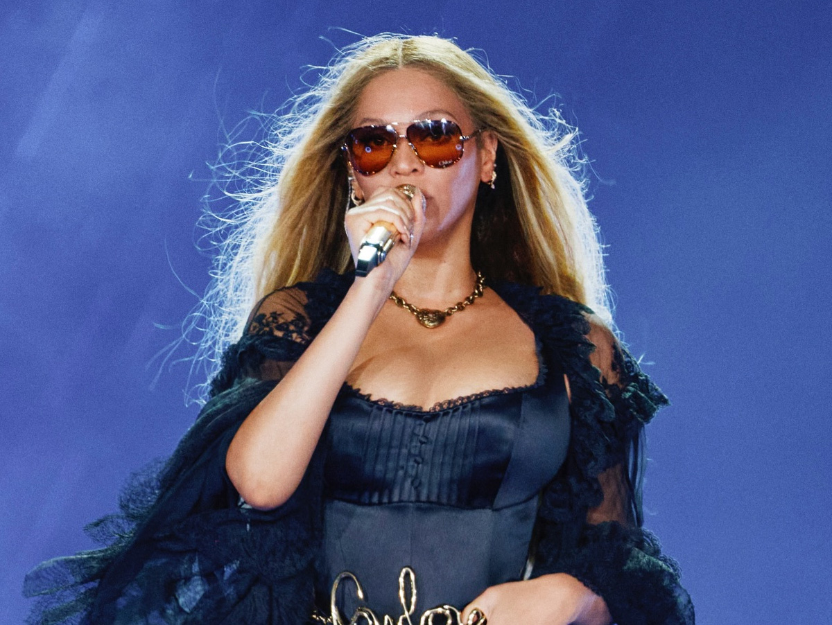 "MORNING DEW (DONK)": Beyoncé tem recepção fria ao lançar música vazada anos antes