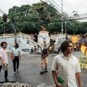 Selvagens à Procura de Lei e a capa do disco Pivete Selvagens à Procura de Lei e a capa do disco Pivete
