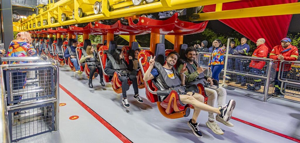 Beto Carrero World se despede da Star Mountain e inaugura nova fase da Fire Whip