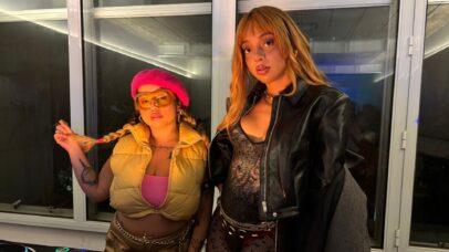 Urias (direita) e DJ Mílian Dolla (esquerda) lançam projeto “Le Freak Le Chic” com releituras dos primeiros sucessos da cantora (Foto: Divulgação)