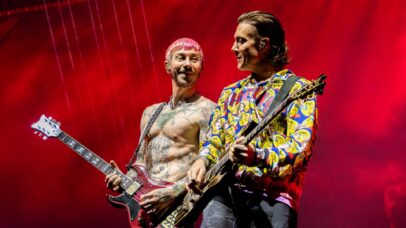Zacky Vengeance e Synyster Gates durante show do Avenged Sevenfold em Curitiba em 2026 (Foto: Ellen Artie @ellenartie para Rolling Stone Brasil)