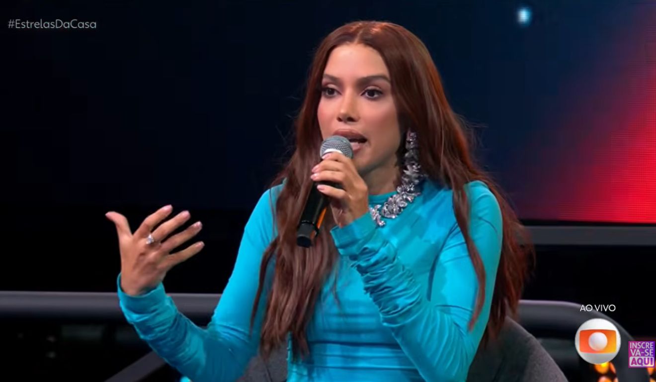 Vídeo: "Eu quero ser amada", ironiza Anitta em sermão no Estrelas da Casa