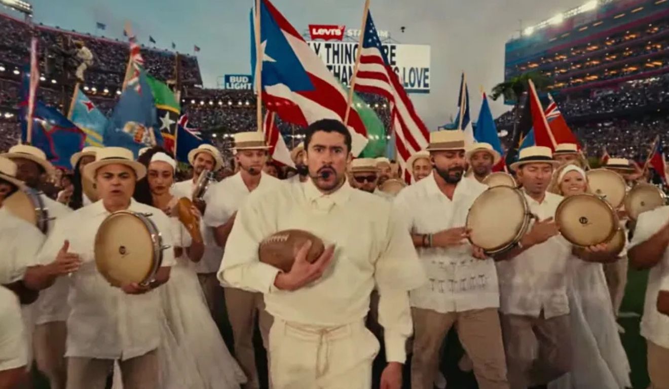 Bad Bunny vence o Emmy: seu show no Super Bowl leva 7 troféus
