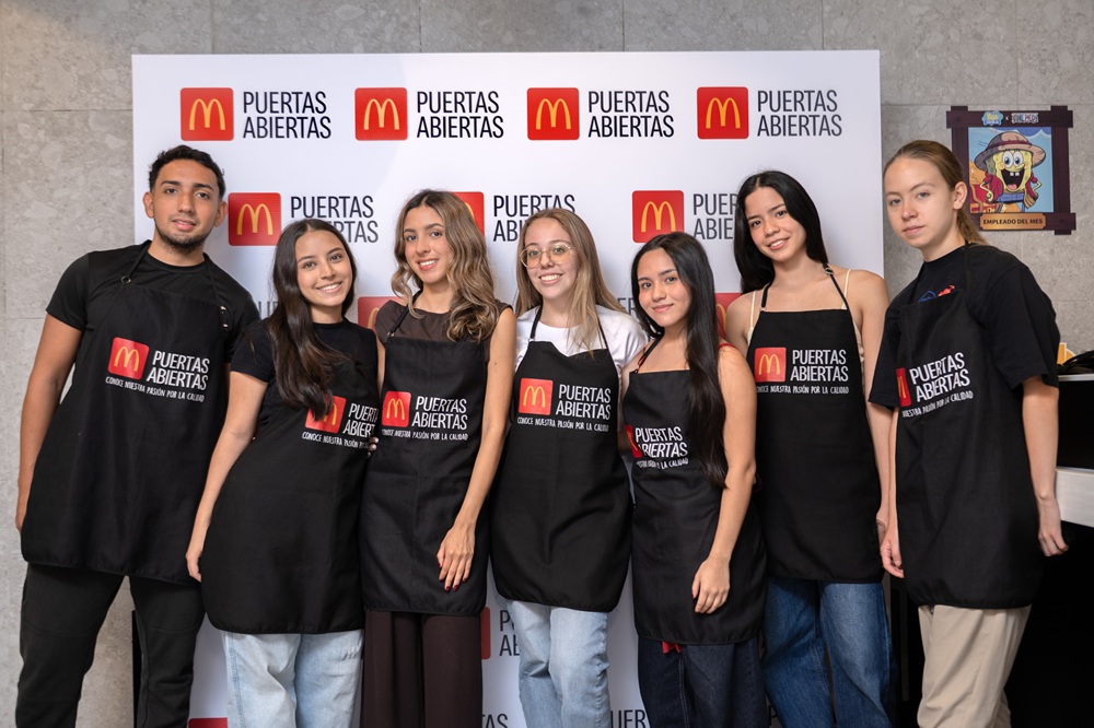Ecuador — ¿Qué hay detrás de una hamburguesa? McDonald’s lo muestra con sus Puertas Abiertas Ecuador — ¿Qué hay detrás de una hamburguesa? McDonald’s lo muestra con sus Puertas Abiertas