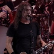 Foo Fighters faz fãs do Rock in Rio reagirem em apenas 5 segundos ao tocar "My Hero" Foo Fighters faz fãs do Rock in Rio reagirem em apenas 5 segundos ao tocar "My Hero"