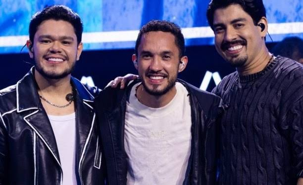 João Gustavo, Murilo e Grelo festejam êxito de “Postinho de Gasolina” João Gustavo, Murilo e Grelo festejam êxito de “Postinho de Gasolina”
