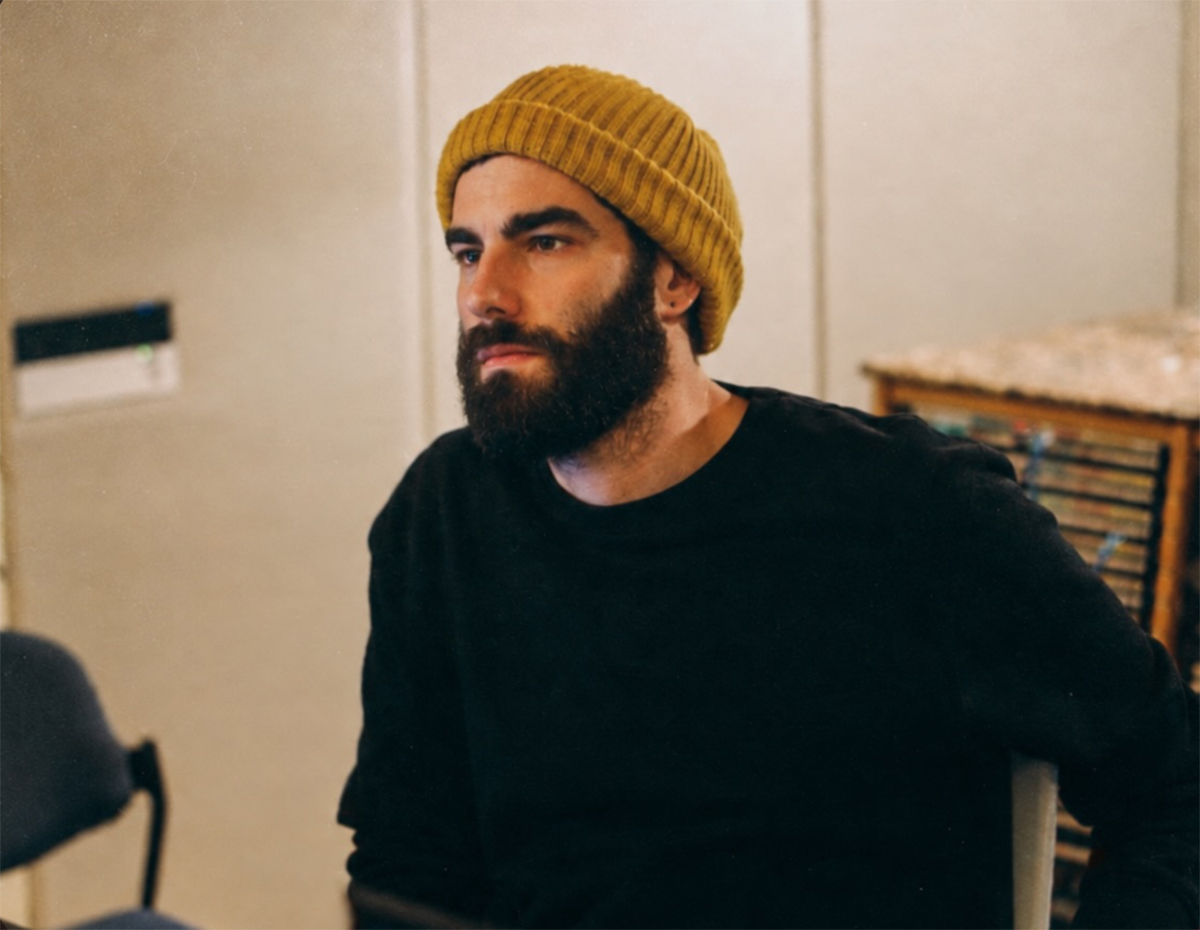 Quem é Julio Raposo, brasileiro indicado ao Grammy Latino de produtor do ano?