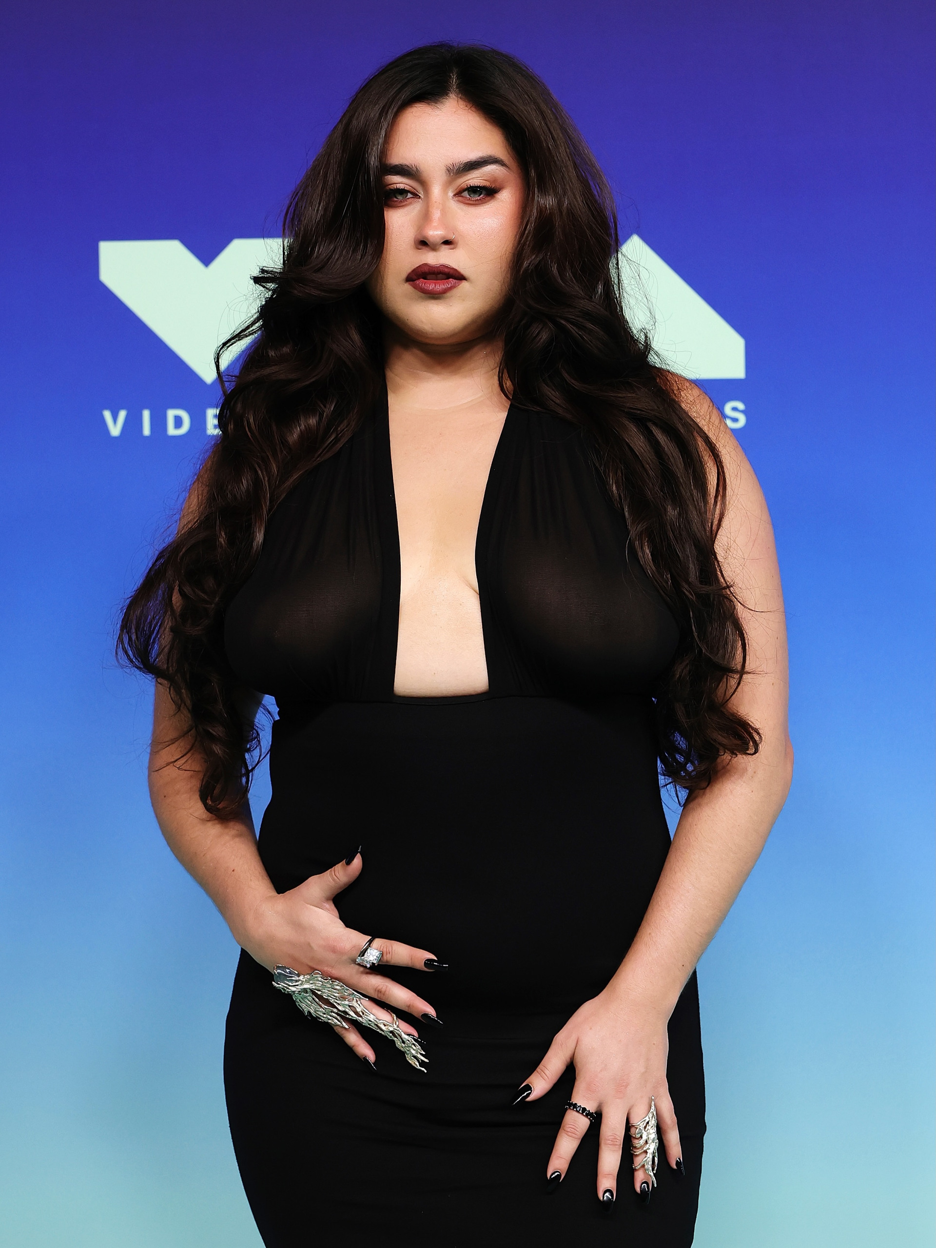 Lauren Jauregui: “Já fumei maconha com Wiz Khalifa, Rihanna e Snoop Dogg”