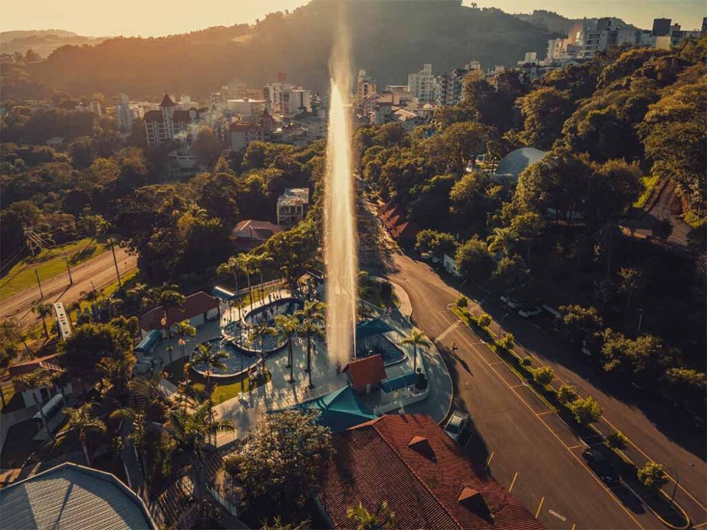 Piratuba inicia projeto de City Branding para fortalecer posicionamento turístico e mira nova marca em 2027