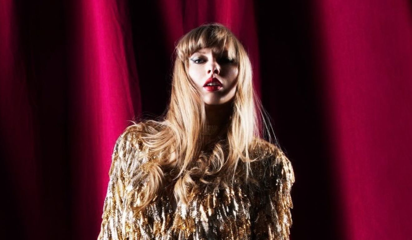 Taylor Swift muda de ideia e anuncia deluxe de "The Life of a Showgirl" com 4 faixas inéditas