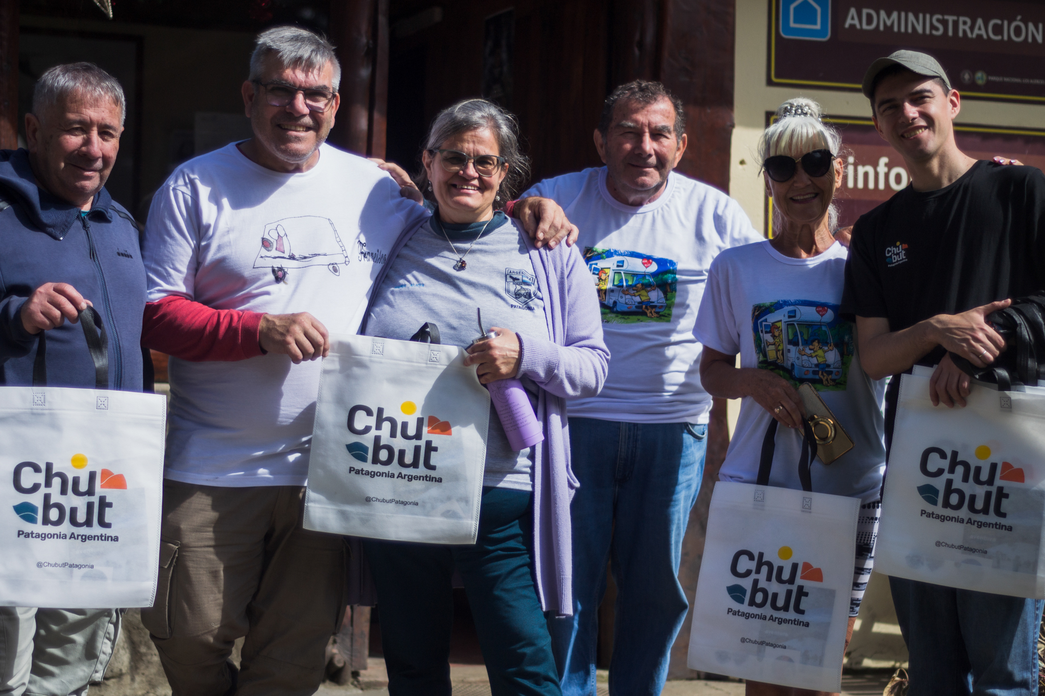 Fin de semana largo en Chubut: más de 24 mil turistas y un impacto económico de casi 11.000 millones de pesos Fin de semana largo en Chubut: más de 24 mil turistas y un impacto económico de casi 11.000 millones de pesos