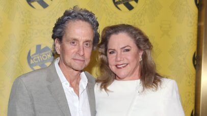 Michael Douglas revela romance secreto com Kathleen Turner 40 anos após filme Michael Douglas revela romance secreto com Kathleen Turner 40 anos após filme