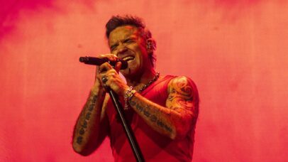 O cantor Robbie Williams (Foto: Charlie Lightening)