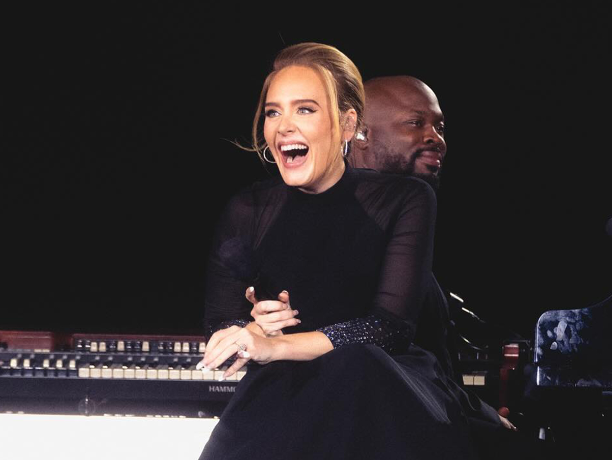 Jornal revela detalhes sobre álbum novo de Adele, "39"