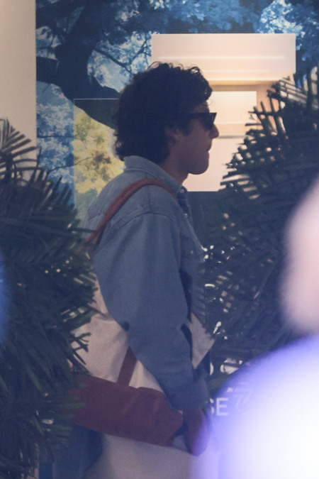 Chay Suede (Foto: Brazil News)