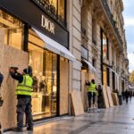 Paris coloca tapumes em lojas antes de novo protesto neste sábado