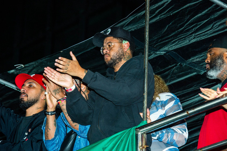 Jão, Emicida e Jota.pê comemoram reeleição de Lula na Avenida Paulista