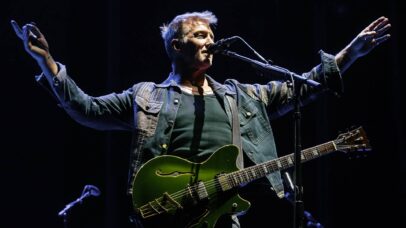 Josh Homme, do Queens of the Stone Age, em 2026 (Foto: Medios y Media / Getty Images)