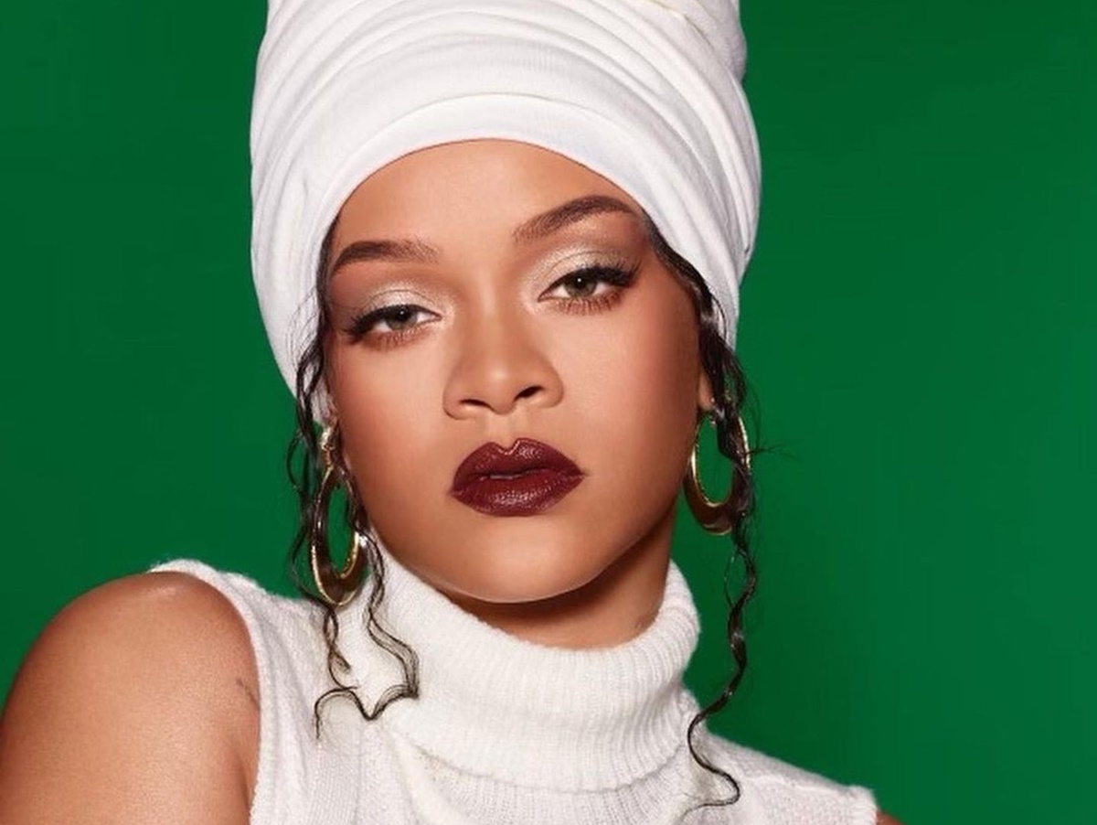 Rihanna revela que tem 170 músicas novas: é só escolher e montar o álbum!